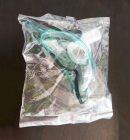 Disposable oxygen mask